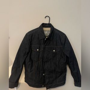 Gap jean jacket Sherpa inside